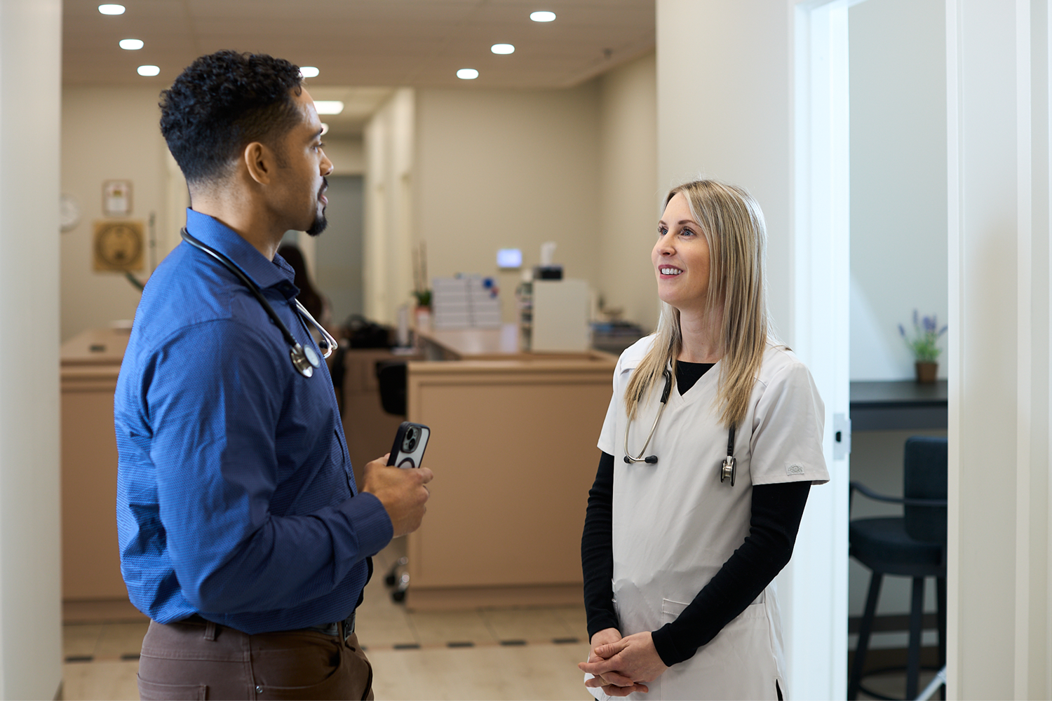 Family physicians consulting